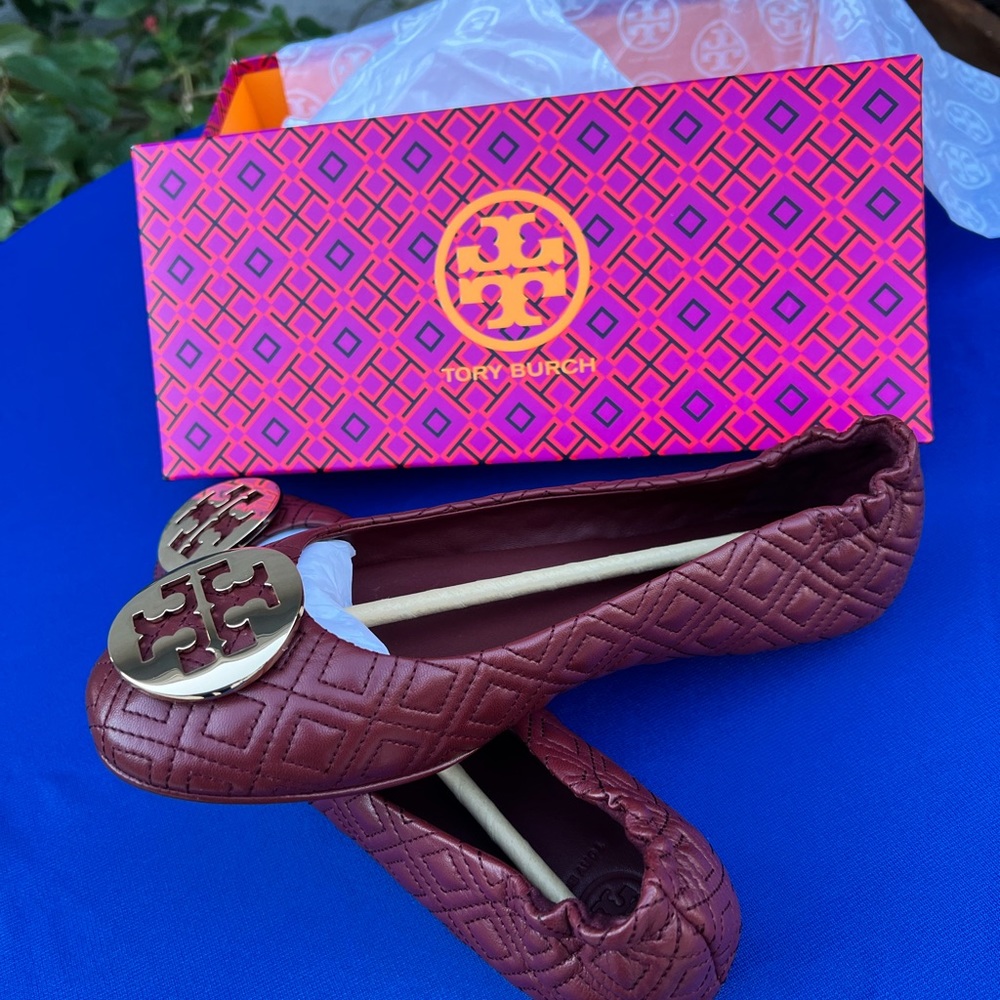 NWT Tory Burch Women’s Size 9.5 flats .